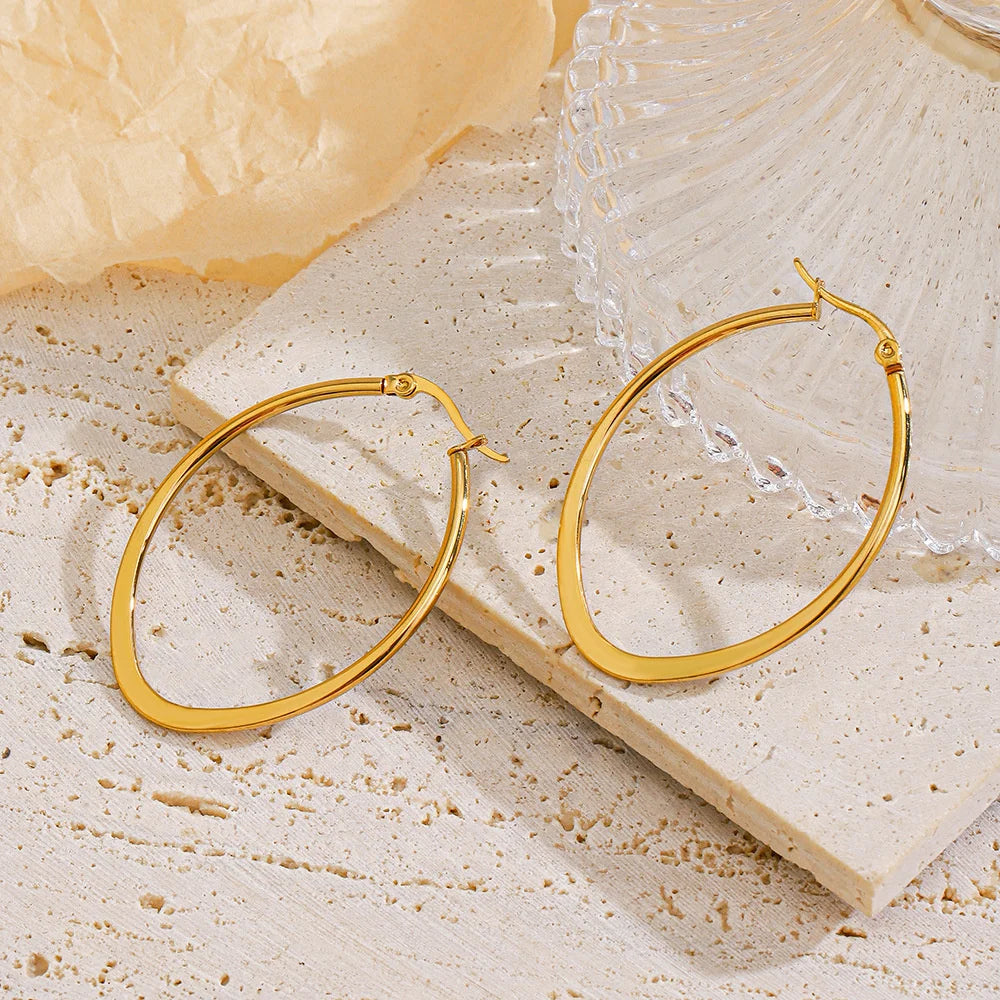 Sommerset Hoop Earrings Made with Stainless Steel Sommerset Hoop Earrings Made with Stainless Steel